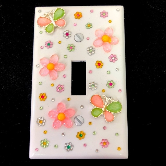💕2/$25💕butterflies & Flowers Light Switch Plate Cover Handcrafted - Picture 1 of 1